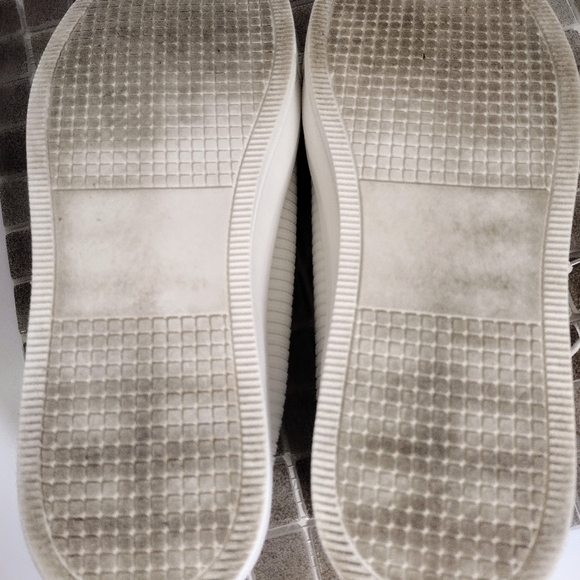 Steve Madden "Vex" Platform White Ribbed Sneakers - Size 9.5. Pre-owned - Picture 12 of 12